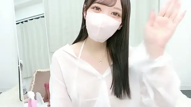 roachan  online show from March 23, 2026, 1:44 pm