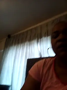 Snapshot of BUSTY_QUEEEN chatting on September 9, 2025, 6:34 am BUSTY QUEEEN online show from September 9, 2025, 6:34 am