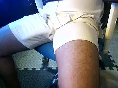 THEDICKBOY17 online show from May 13, 2026, 8:21 am