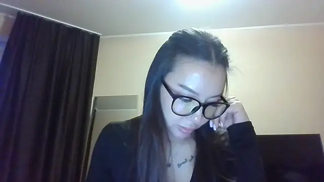 Snapshot of Vashniya chatting on November 6, 2025, 1:59 pm Vashniya online show from November 6, 2025, 1:59 pm