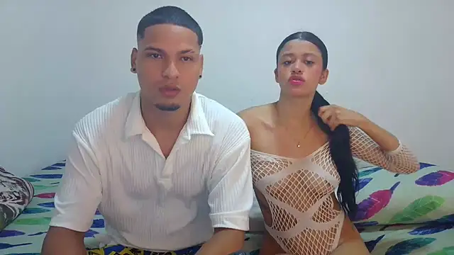 Snapshot of Sexy777Couple chatting on September 28, 2025, 2:07 am Sexy777Couple online show from September 28, 2025, 2:07 am