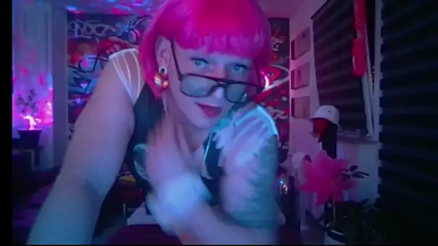 hellgirl1980 online show from July 2, 2026, 11:22 pm
