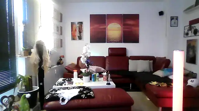 Snapshot of hellgirl1980 chatting on October 13, 2025, 1:23 pm hellgirl1980 online show from October 13, 2025, 1:23 pm