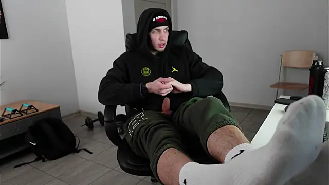 Ryan Dozer online show from February 10, 2026, 8:35 am