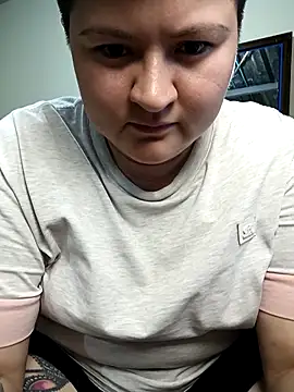 Snapshot of Noha_Whiitee chatting on October 22, 2025, 11:47 pm Noha Whiitee online show from October 22, 2025, 11:47 pm