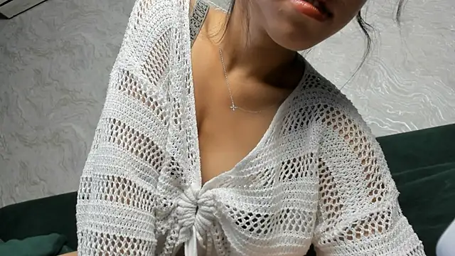 Ayumi rin online show from September 19, 2025, 1:53 am