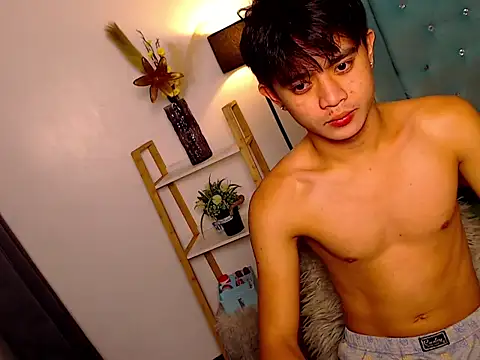 Snapshot of NautyBoyBrazeen_143 chatting on December 20, 2025, 6:44 pm NautyBoyBrazeen 143 online show from December 20, 2025, 6:44 pm