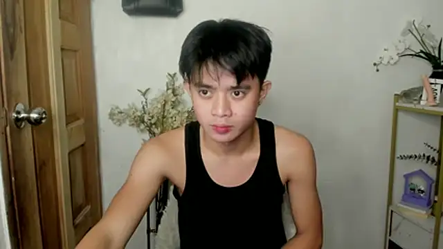 Snapshot of NautyBoyBrazeen_143 chatting on December 5, 2025, 12:04 pm NautyBoyBrazeen 143 online show from December 5, 2025, 12:04 pm