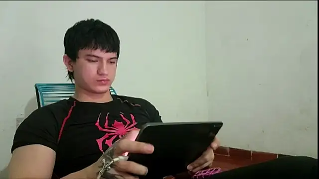 Snapshot of ErickWalton chatting on October 17, 2025, 5:11 am ErickWalton online show from October 17, 2025, 5:11 am