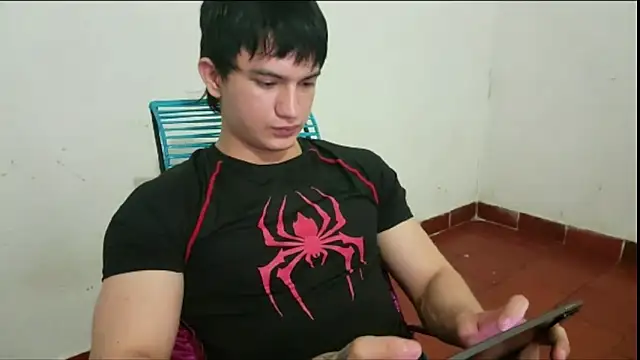 Snapshot of ErickWalton chatting on October 10, 2025, 5:19 am ErickWalton online show from October 10, 2025, 5:19 am