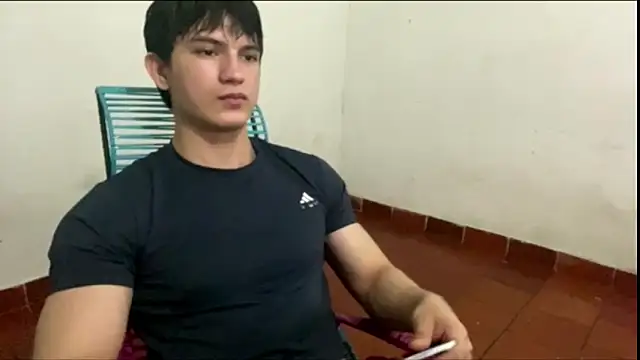 Snapshot of ErickWalton chatting on September 25, 2025, 4:29 am ErickWalton online show from September 25, 2025, 4:29 am