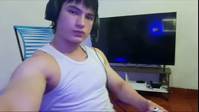 Snapshot of ErickWalton chatting on November 1, 2025, 5:25 am ErickWalton online show from November 1, 2025, 5:25 am