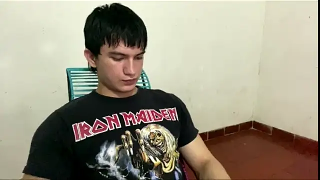 Snapshot of ErickWalton chatting on October 7, 2025, 5:19 am ErickWalton online show from October 7, 2025, 5:19 am