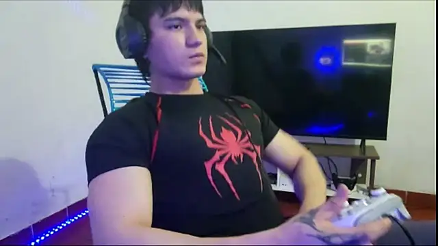 Snapshot of ErickWalton chatting on October 26, 2025, 2:34 am ErickWalton online show from October 26, 2025, 2:34 am