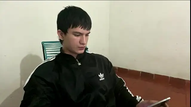 Snapshot of ErickWalton chatting on October 2, 2025, 4:27 am ErickWalton online show from October 2, 2025, 4:27 am