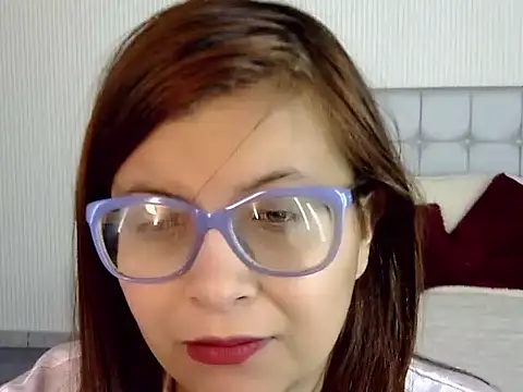 Amber Rouge  online show from September 18, 2025, 12:19 pm