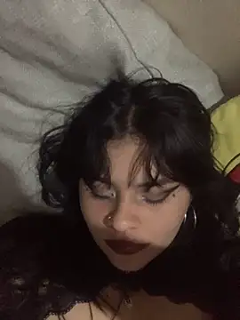 Snapshot of SweetKimi_ chatting on October 5, 2025, 6:59 am SweetKimi  online show from October 5, 2025, 6:59 am