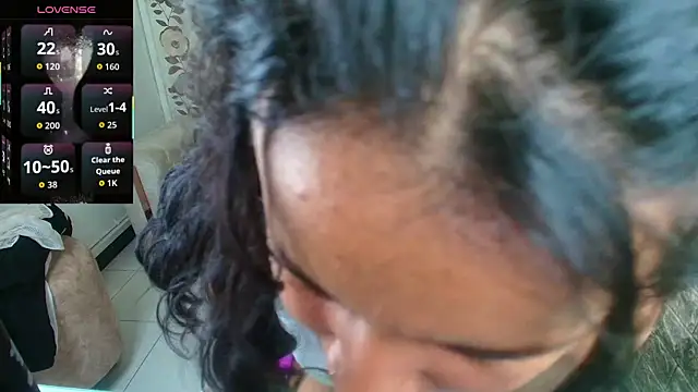 Snapshot of _barbaragomez chatting on October 15, 2025, 7:33 pm barbaragomez online show from October 15, 2025, 7:33 pm