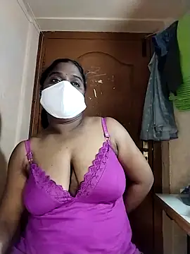 Snapshot of Angel_6531 chatting on February 22, 2026, 6:53 pm Angel 6531 online show from February 22, 2026, 6:53 pm