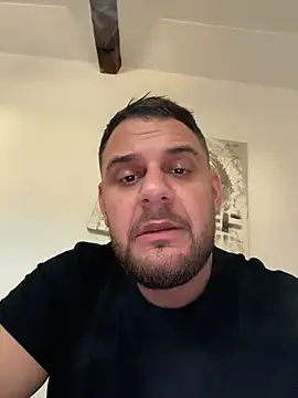 Snapshot of Fabiowe@xh chatting on October 2, 2025, 3:04 pm Fabiowexh online show from October 2, 2025, 3:04 pm