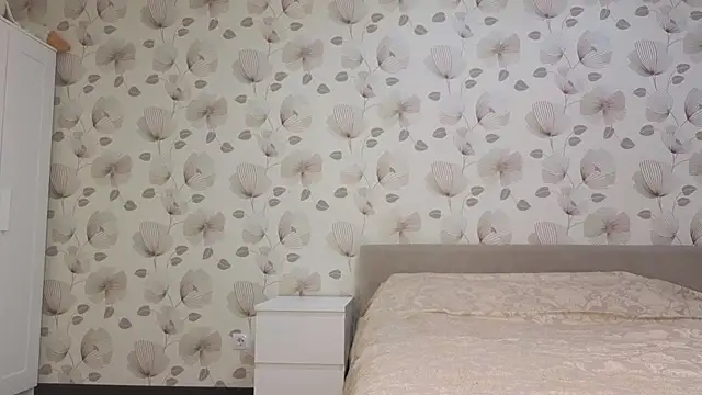 Snapshot of Annabel_theMoon chatting on October 16, 2025, 2:09 am Annabel theMoon online show from October 16, 2025, 2:09 am