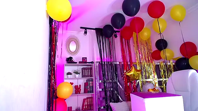 Snapshot of Eva_Walker_ chatting on October 1, 2025, 6:29 am Eva Walker  online show from October 1, 2025, 6:29 am