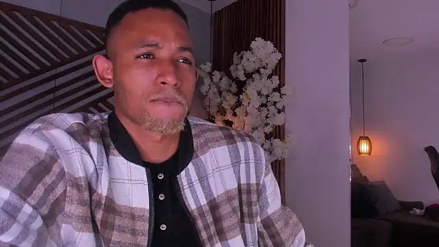 B Wild online show from January 14, 2026, 3:43 am