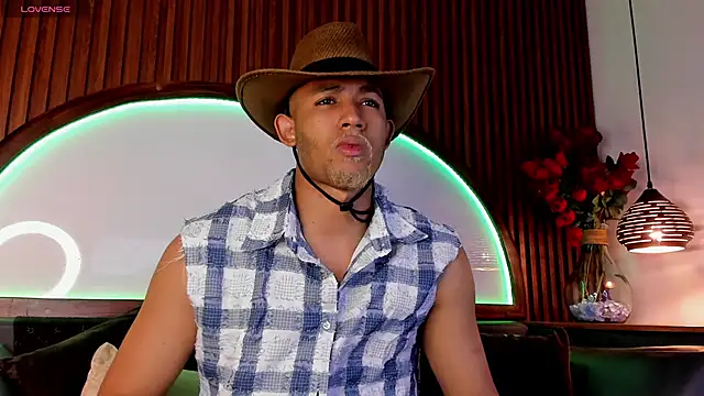 B Wild online show from June 3, 2026, 3:51 am