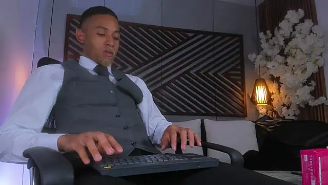 Snapshot of B_Wild chatting on October 25, 2025, 4:00 am B Wild online show from October 25, 2025, 4:00 am