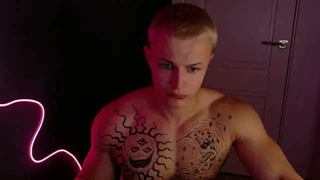 Snapshot of James__Noah chatting on October 23, 2025, 7:56 pm James Noah online show from October 23, 2025, 7:56 pm