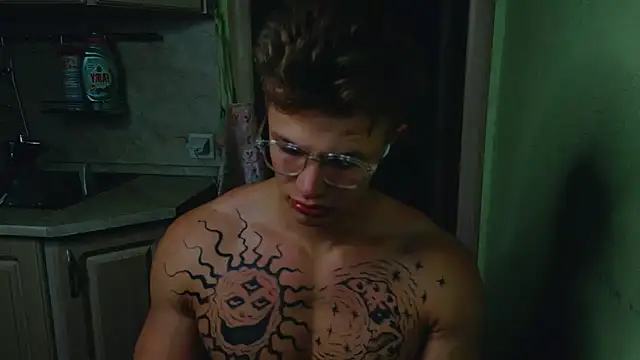 Snapshot of James__Noah chatting on October 1, 2025, 8:13 pm James Noah online show from October 1, 2025, 8:13 pm