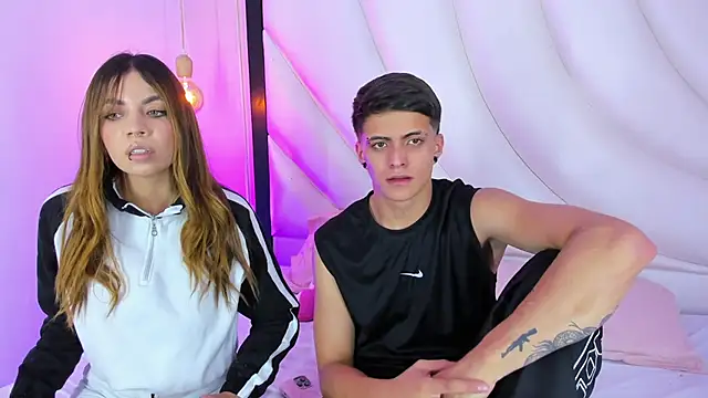 Snapshot of LoganMiller69 chatting on October 25, 2025, 5:39 am LoganMiller69 online show from October 25, 2025, 5:39 am