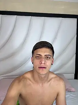 Snapshot of LoganMiller69 chatting on October 10, 2025, 4:57 am LoganMiller69 online show from October 10, 2025, 4:57 am