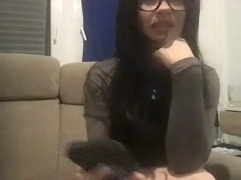 Snapshot of Meliraya chatting on November 12, 2025, 9:51 pm Meliraya online show from November 12, 2025, 9:51 pm