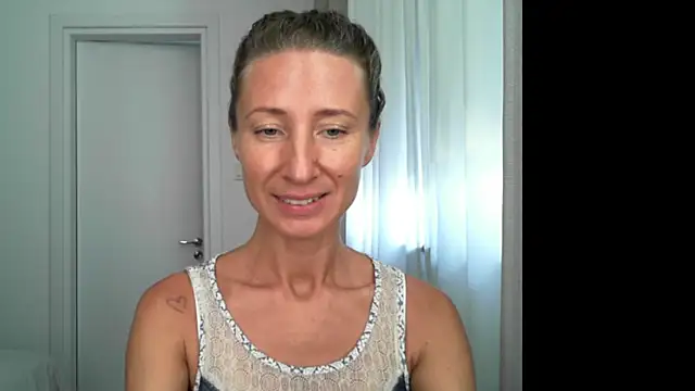 Snapshot of Paevoa chatting on September 22, 2025, 9:04 am Paevoa online show from September 22, 2025, 9:04 am