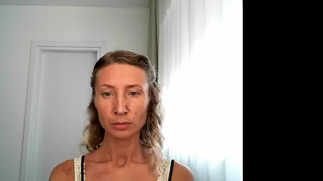 Snapshot of Paevoa chatting on September 18, 2025, 9:34 am Paevoa online show from September 18, 2025, 9:34 am