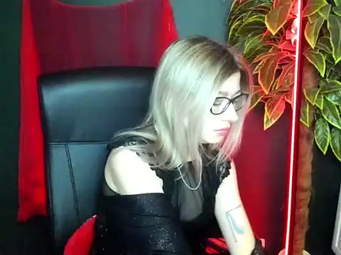 loveHeidi online show from March 12, 2026, 5:24 am