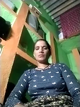 Monika cut online show from October 16, 2025, 4:04 pm