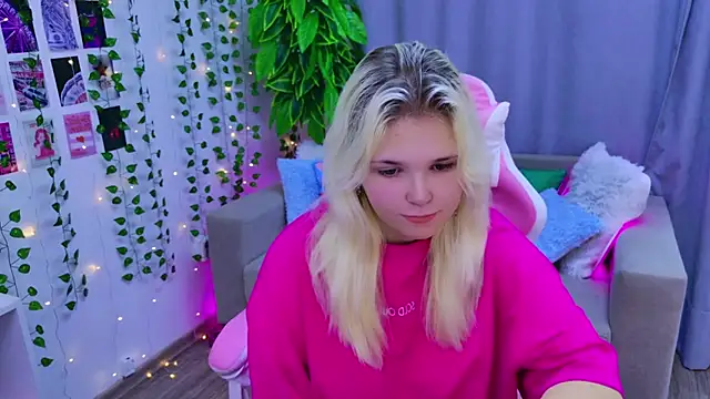 EmillyRogers online show from September 20, 2025, 5:45 am