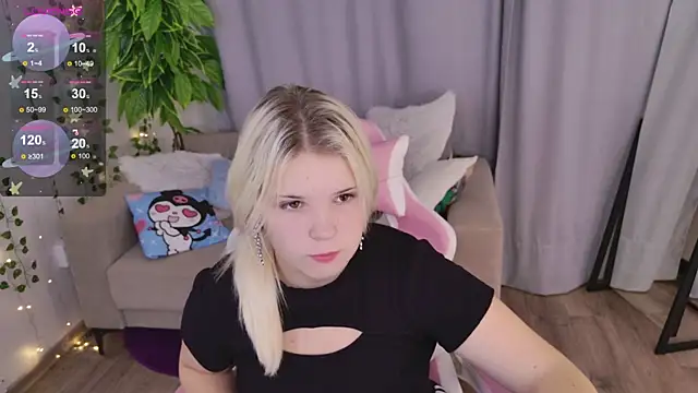 Snapshot of EmillyRogers chatting on September 13, 2025, 5:07 am EmillyRogers online show from September 13, 2025, 5:07 am