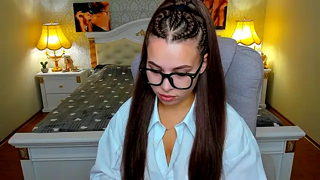 OmniaSher online show from September 26, 2025, 9:16 am