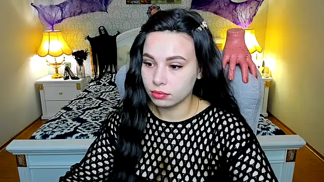 Snapshot of OmniaSher chatting on November 3, 2025, 9:57 am OmniaSher online show from November 3, 2025, 9:57 am