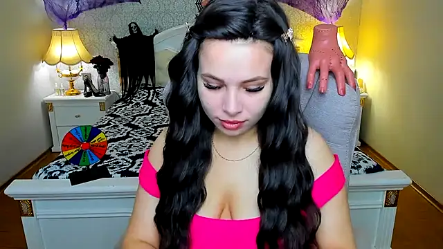 OmniaSher online show from November 11, 2025, 10:10 am