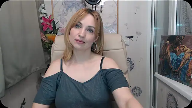 KatrinAlluring online show from April 11, 2026, 5:15 am