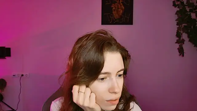 Snapshot of Yoka_paradoXXX chatting on October 8, 2025, 5:31 am Yoka paradoXXX online show from October 8, 2025, 5:31 am