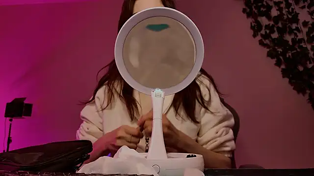 Snapshot of Yoka_paradoXXX chatting on October 1, 2025, 5:12 am Yoka paradoXXX online show from October 1, 2025, 5:12 am