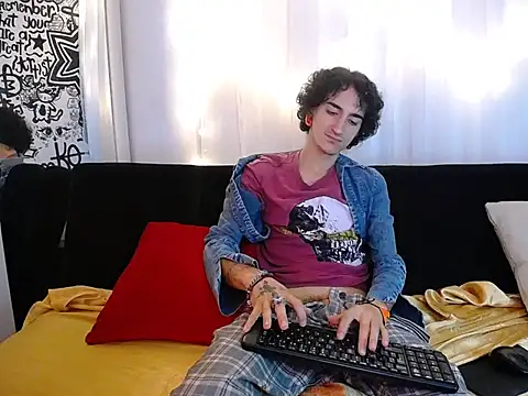 Snapshot of MarcoX_BD chatting on October 15, 2025, 7:16 am MarcoX BD online show from October 15, 2025, 7:16 am