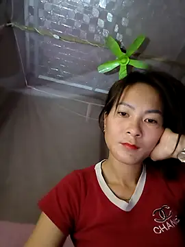 Yumyum kiw online show from November 13, 2025, 9:08 pm