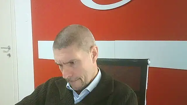 max79ve31 online show from January 14, 2026, 12:09 pm