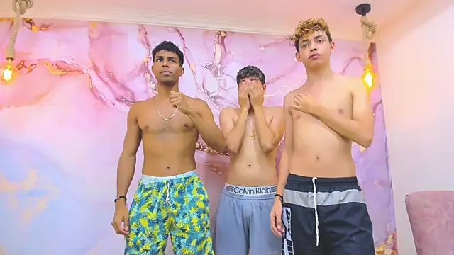 Snapshot of PoisonGuys chatting on September 28, 2025, 4:58 pm PoisonGuys online show from September 28, 2025, 4:58 pm